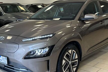 Hyundai KONA 19.863 km 22.400 € Bonn 53227