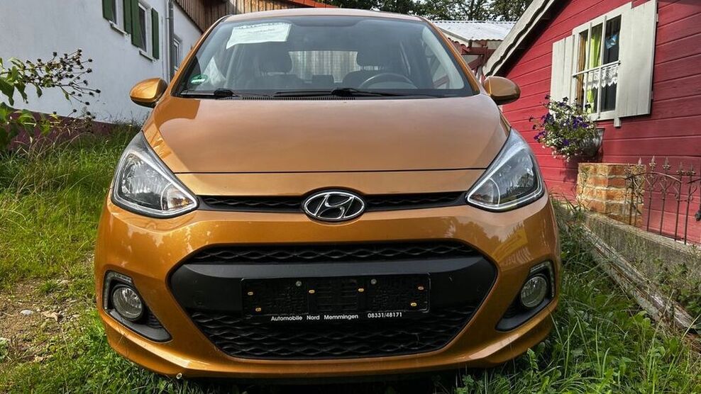 i10