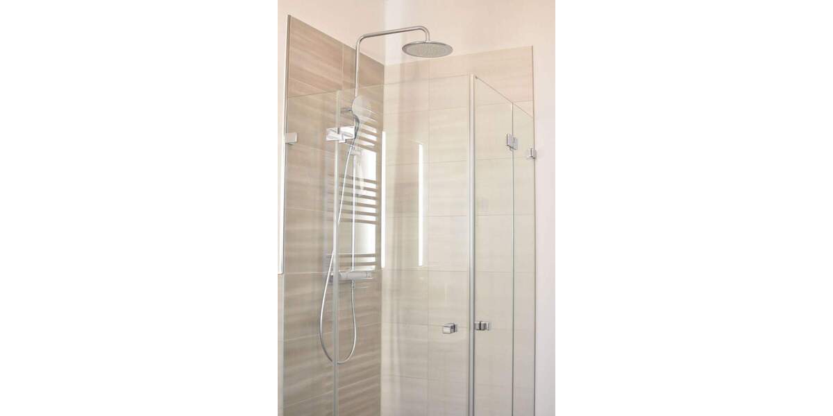 Etagenwohnung Leipzig Leutzsch - 2 Zimmer, 80 m&sup2;, 1.120&euro; | Angebot:24670100