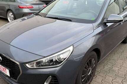 Hyundai i30 99.700 km 8.450 &euro; Brühl - Vochem/Industriegebiet 50321