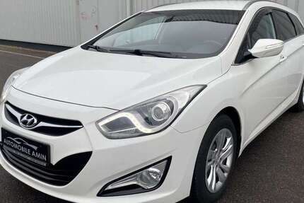Hyundai i40 164.000 km 6.490 &euro; Cottbus 03051