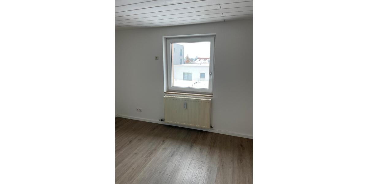 Dachgeschoßwohnung Ingolstadt Münchener Straße - 3 Zimmer, 57 m&sup2;, 770&euro; | Angebot:26312150