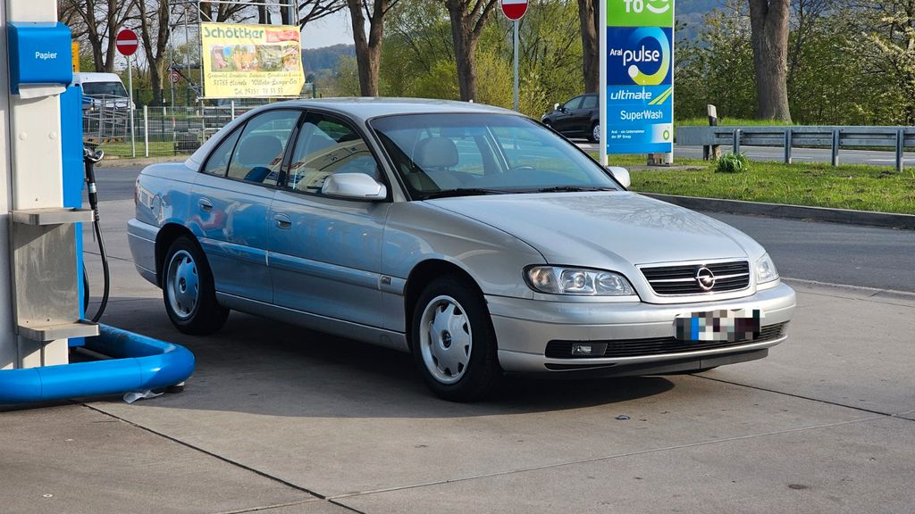Opel Omega 104.922 km 3.870 &euro; hameln 31785