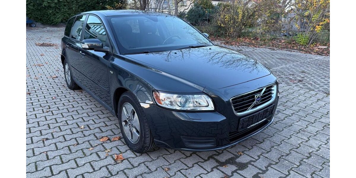 Volvo V50 193.000 km 3.999 &euro; Wurmberg 75449