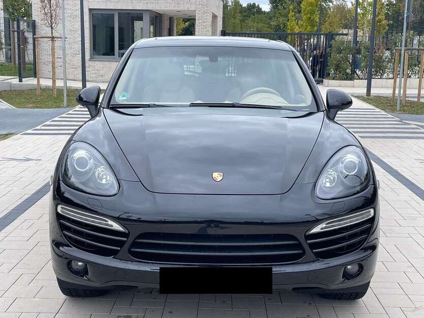 Porsche Cayenne 250.000 km 19.900 € Frankfurt am Main 60488