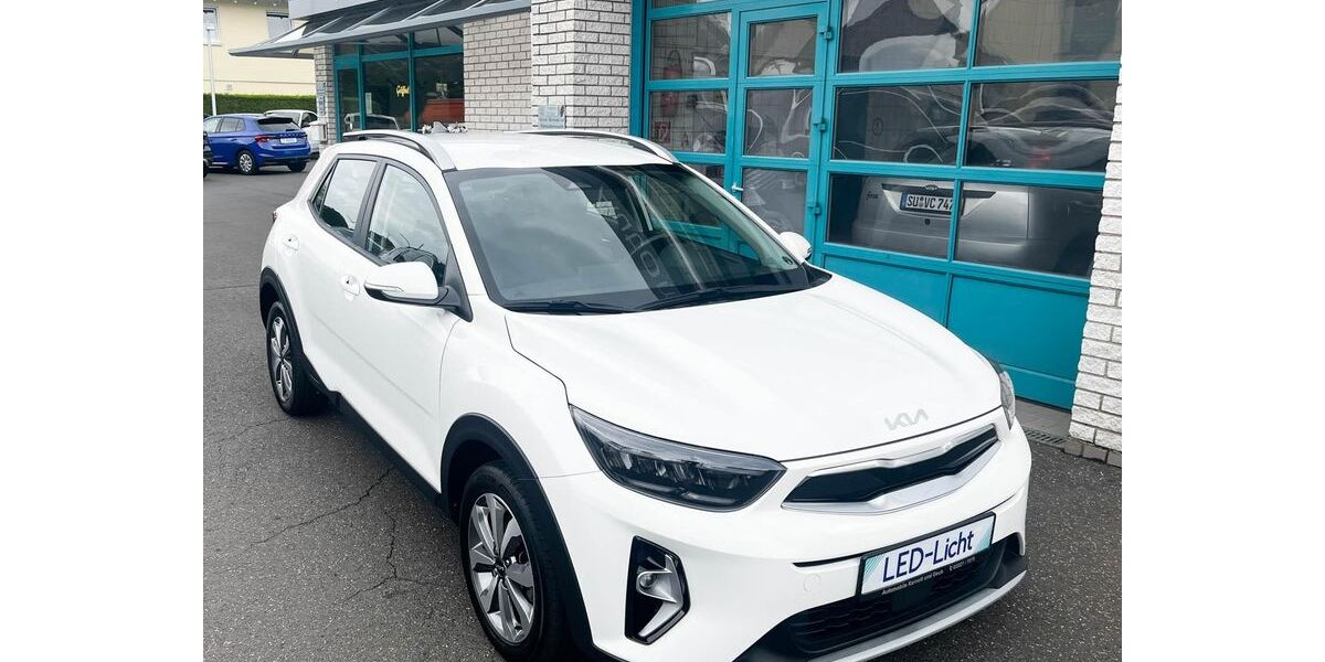 Kia Stonic 23.345 km 16.950 &euro; Bornheim 53332