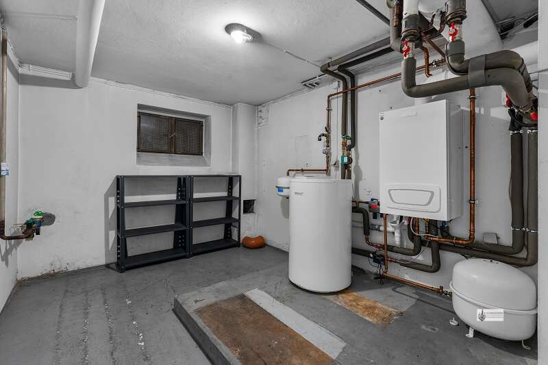 Wohnen und Arbeiten unter einem Dach +2.500 m² Waldgrundstück Sauna+Holzhäuschen Wintergarten+Kamin - Zweifamilienhaus Syke | Angebot:24213006