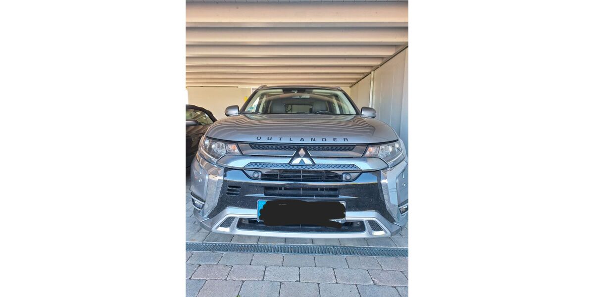 Mitsubishi Outlander 60.000 km 21.490 &euro; POPPENHAUSEN 97490