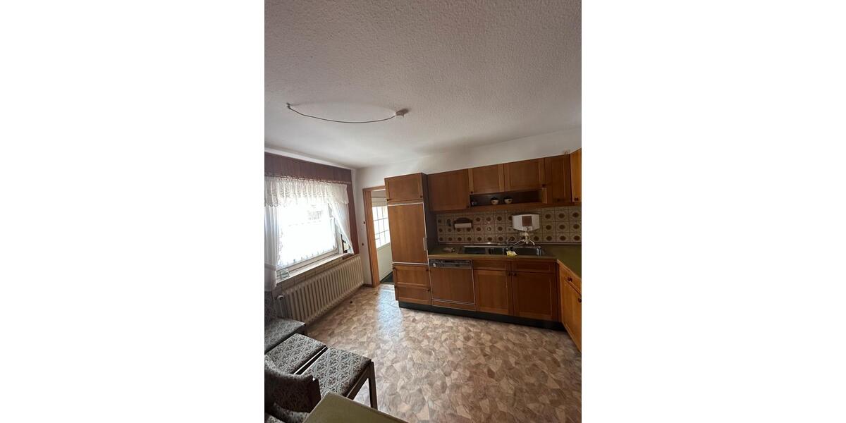Doppelhaushälfte Varel - 6 Zimmer, 140 m&sup2;, 1.300&euro; | Angebot:26202205