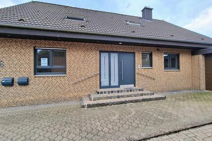 Haus Sendenhorst - 8 Zimmer, 215 m&sup2;, 499.000&euro; | Angebot:27248545