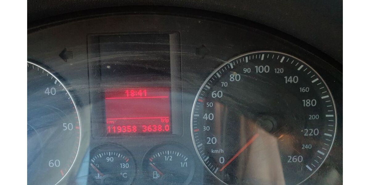 VW Golf 119.000 km 1.950 &euro; Schönthal 93488