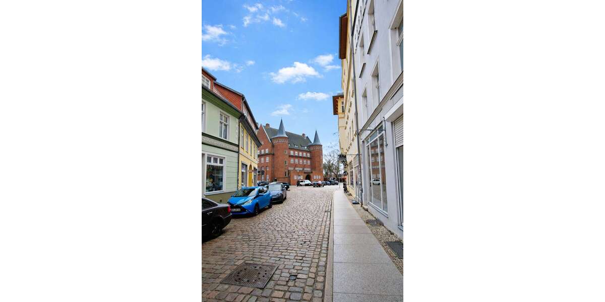 Etagenwohnung Stralsund Altstadt - 3 Zimmer, 82 m&sup2;, 820&euro; | Angebot:27335327