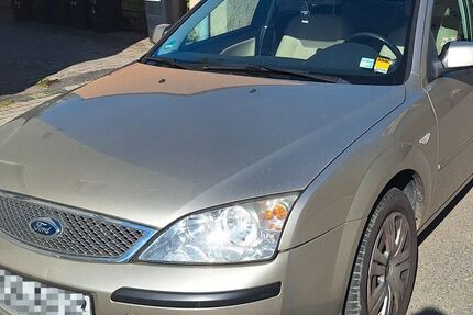Ford Mondeo 249.336 km 2.100 &euro; Weiden 92637