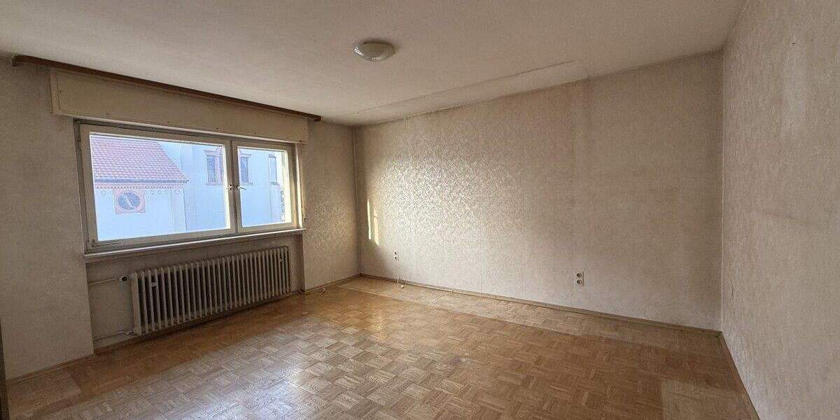 Mehrfamilienhaus, Wohnhaus Graben-Neudorf Neudorf - 7 Zimmer, 224 m&sup2;, 490.000&euro; | Angebot:24789241