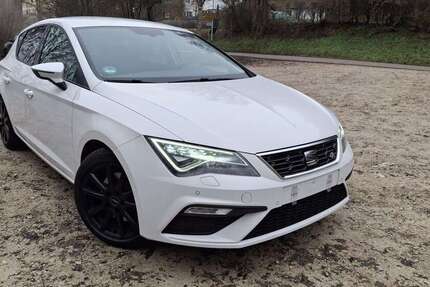 Seat Leon 65.431 km 17.890 &euro; Bad Abbach 93077