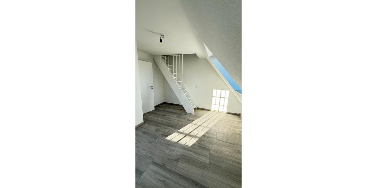 Dachgeschoßwohnung Baiersbronn - 4.5 Zimmer, 90 m&sup2;, 1.350&euro; | Angebot:25422662