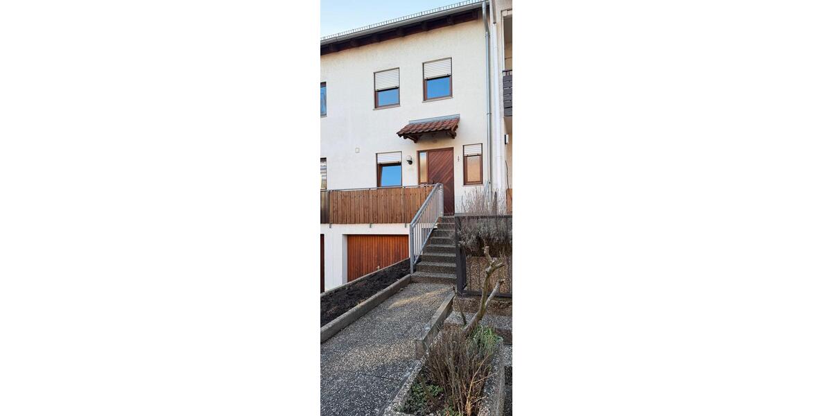 Reihenhaus Stuttgart Vaihingen - 4 Zimmer, 105 m&sup2;, 550.000&euro; | Angebot:25291727