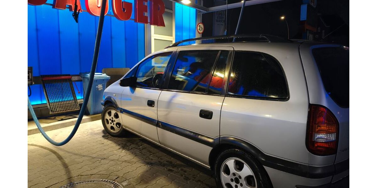 Opel Zafira 247.000 km 2.500 &euro; Berlin 14193