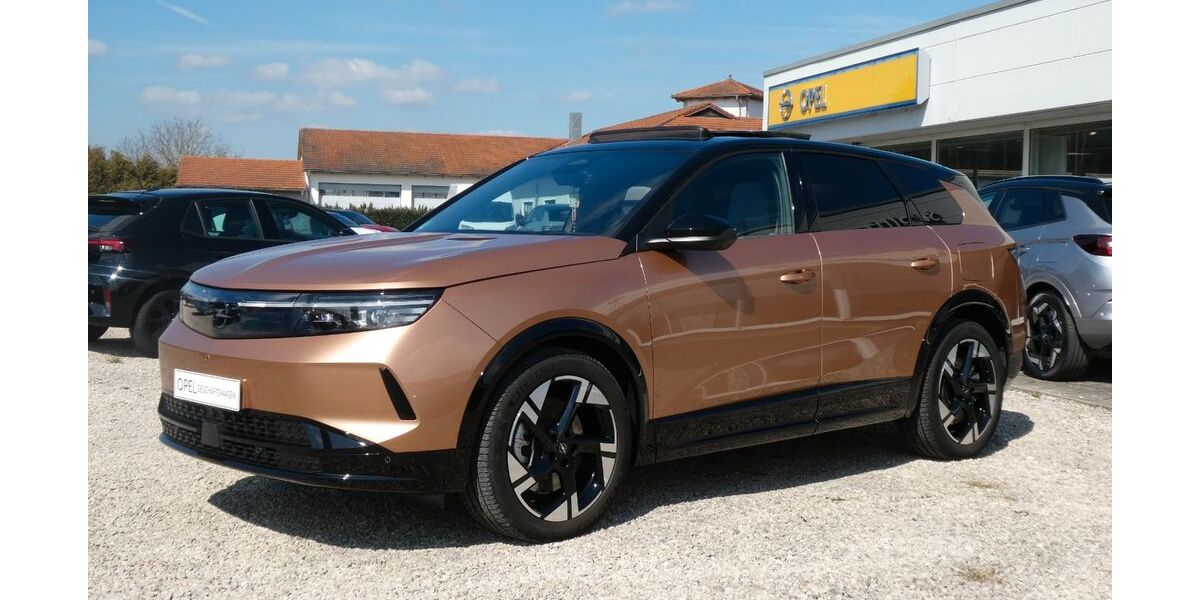 Opel Grandland (X) 16.800 km 33.900 &euro; Oberviechtach 92526