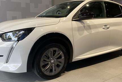 Peugeot 208 20.129 km 18.480 &euro; Augsburg 86179