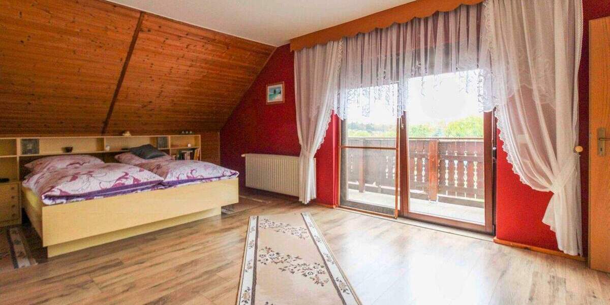 Einfamilienhaus Zeitz - 5 Zimmer, 143 m&sup2;, 325.000&euro; | Angebot:25266511