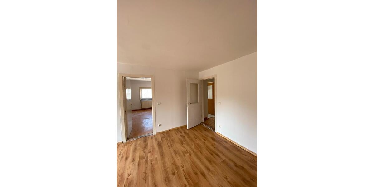 Mehrfamilienhaus, Wohnhaus Witzwort - 9 Zimmer, 250 m&sup2;, 185.000&euro; | Angebot:26704300