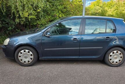 VW Golf 268.000 km 600 &euro; Korntal-Münchingen 70825