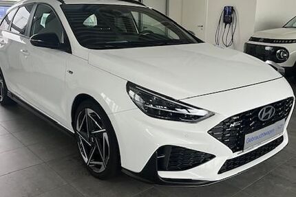 Hyundai i30 24.389 km 25.280 &euro; Lübeck 23562