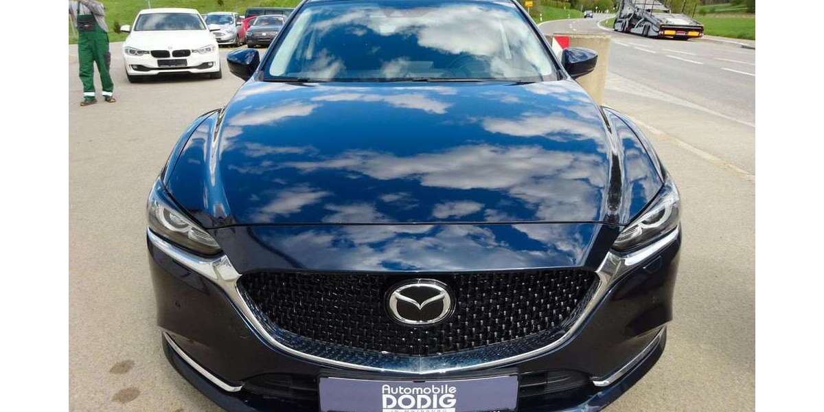 Mazda 6 121.135 km 15.900 &euro; Mainburg/Oberempfenbach 84048