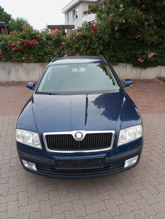 Skoda Octavia 190.587 km 3.950 € Hamburg 22045