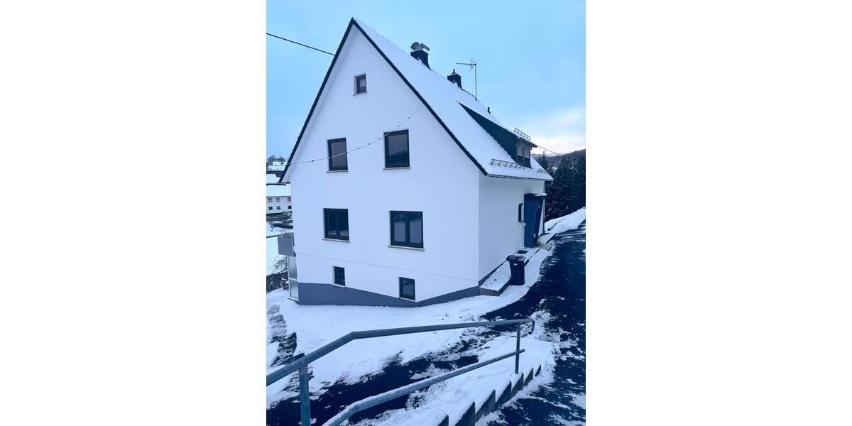 Einfamilienhaus Haiger - 5 Zimmer, 165 m&sup2;, 900&euro; | Angebot:25046797
