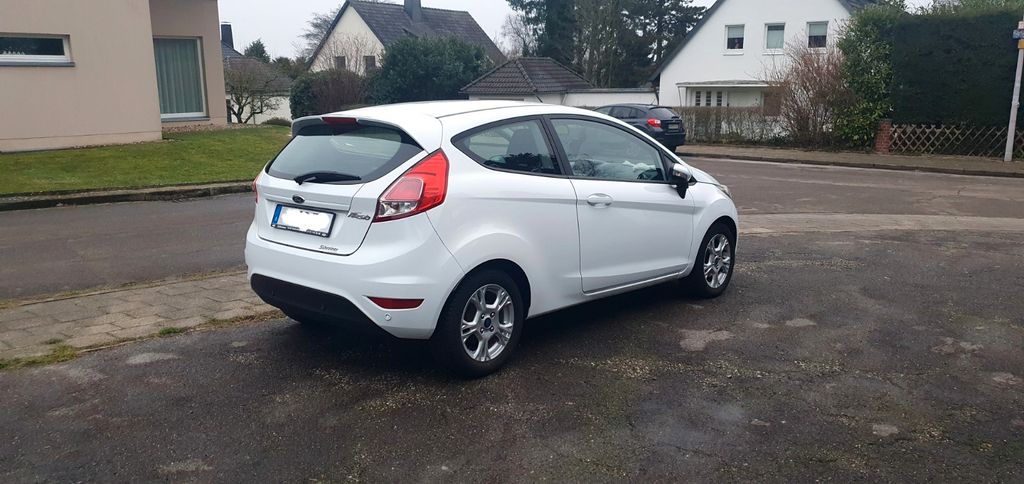 Ford Fiesta 135.000 km 3.300 &euro; Essen 45219