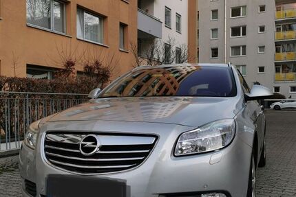 Opel Insignia 239.701 km 4.500 € München 80636