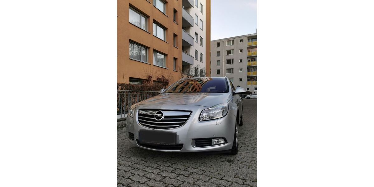 Opel Insignia 239.701 km 5.200 € München 80636