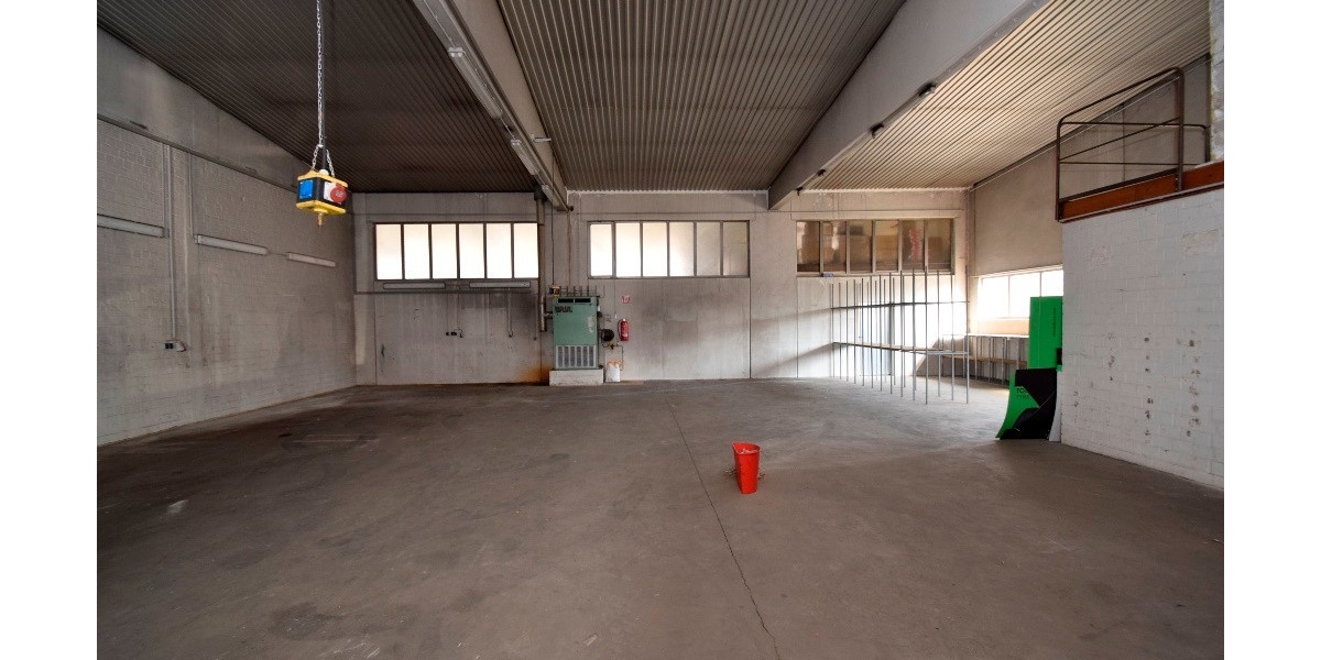 Gewerbefläche TOP-Lage an der B6 2 Hallen mit je ca. 600 m² 1 Halle mit ca. 150 m² + Büro 300 m² - Gewerbeobjekt Weyhe | Angebot:25181992