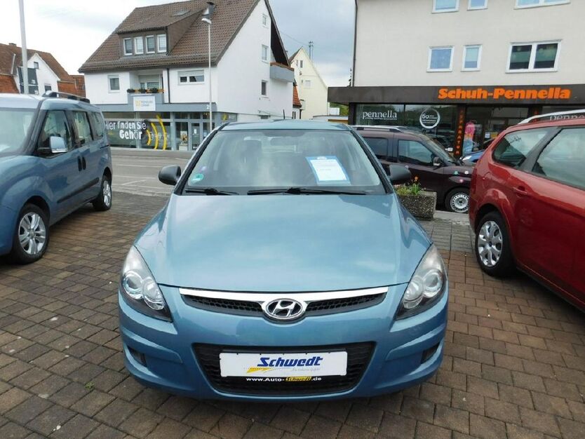 Hyundai i30 135.000 km 4.200 € Ludwigsburg 71640