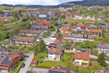 Haus zum Kaufen in Siegsdorf 590.000 € 150 m² 7 zimmer