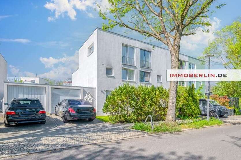 Haus zum Kaufen in Berlin 699.000 € 160 m²
