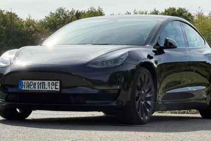 Tesla Model 3 67.600 km 31.900 &euro; Walldürn 74731