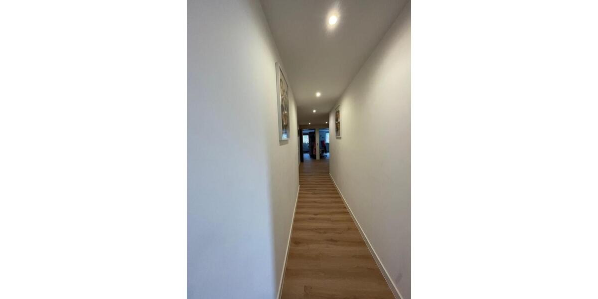 Einfamilienhaus Loxstedt - 10 Zimmer, 325 m&sup2;, 499.900&euro; | Angebot:26286628