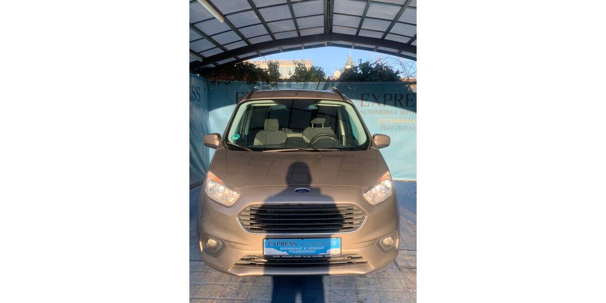 Ford Tourneo Courier 155.500 km 6.990 &euro; Magdeburg - Rothensee 39126