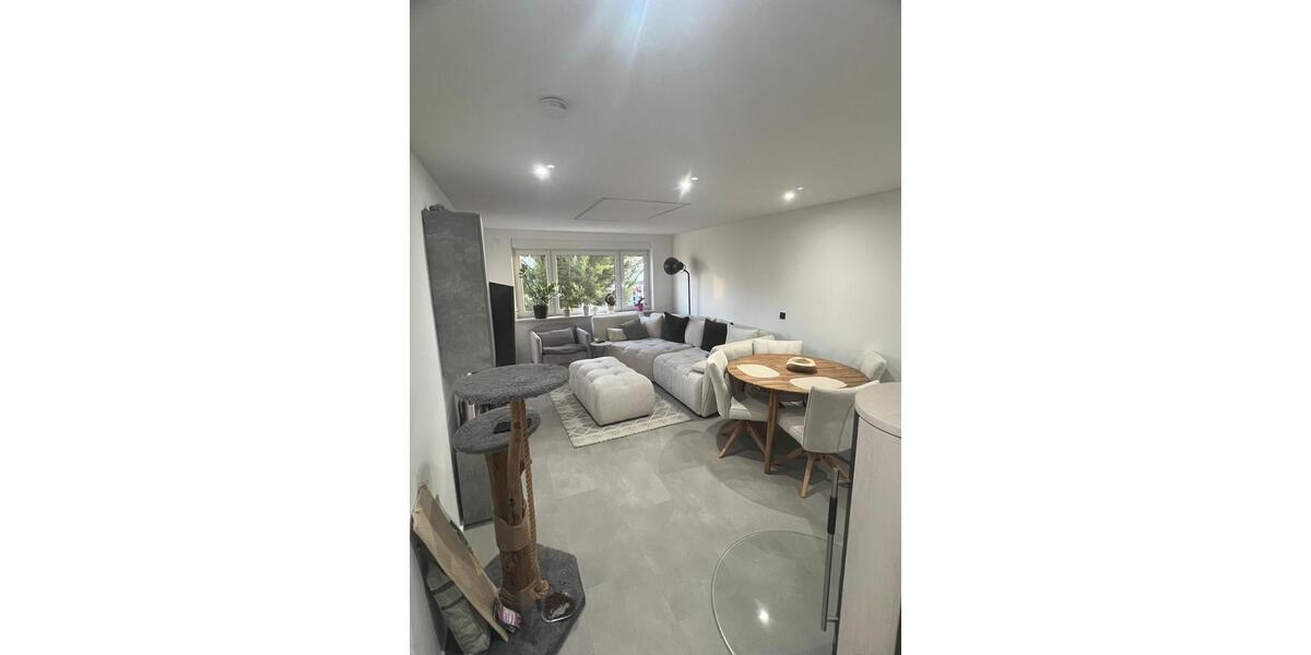 3-Zimmer-Wohnung mit Garage, Balkon, EBK in Hirschlanden 3 zimmer