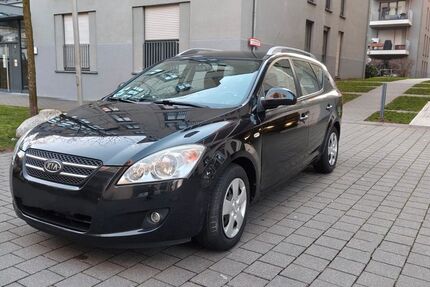 Kia ceed Sportswagon 153.820 km 3.950 € Kronberg 61476