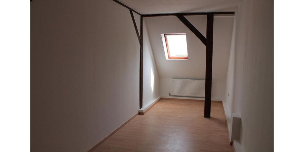 Dachgeschoßwohnung Trebbin - 4 Zimmer, 121 m&sup2;, 1.209&euro; | Angebot:25457053