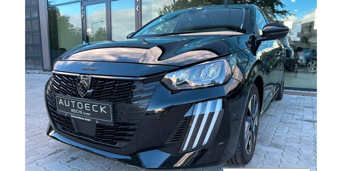 Peugeot 208 9.699 km 17.450 &euro; Flensburg 24941