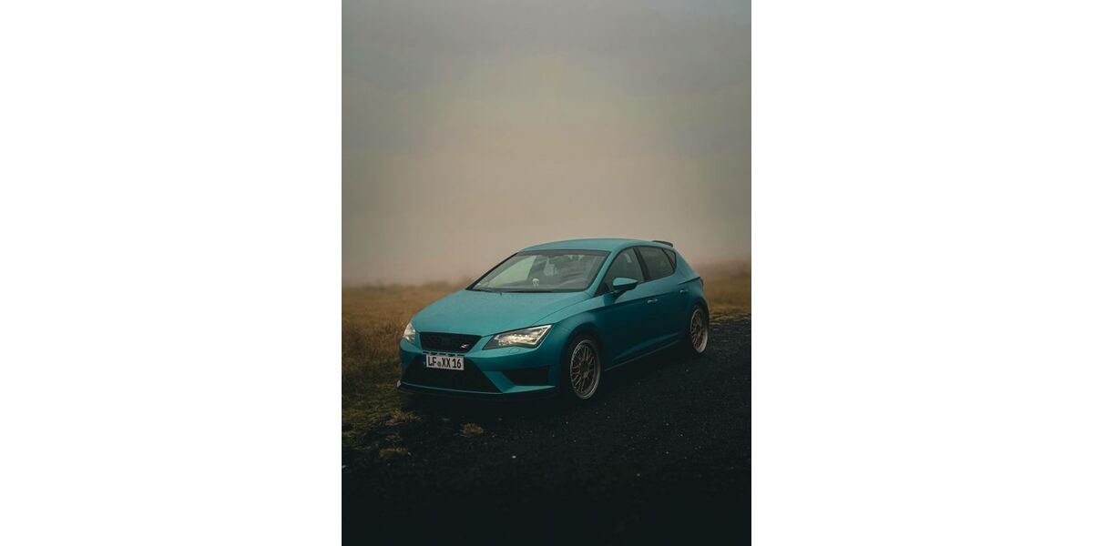 Seat Leon 99.999 km 14.000 &euro; Traunstein 83278