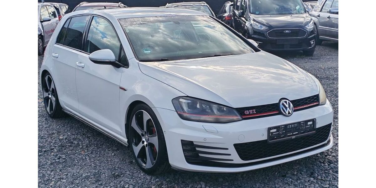 VW Golf 161.963 km 10.899 &euro; Rosdorf 37124