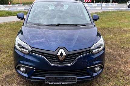 Renault Scenic 84.300 km 7.900 &euro; Landshut 84036