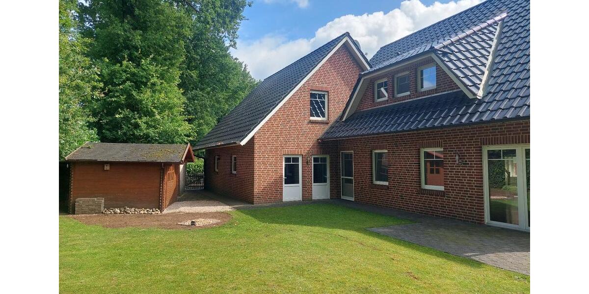 Einfamilienhaus Uelsen - 9 Zimmer, 155 m&sup2;, 449.000&euro; | Angebot:26665575