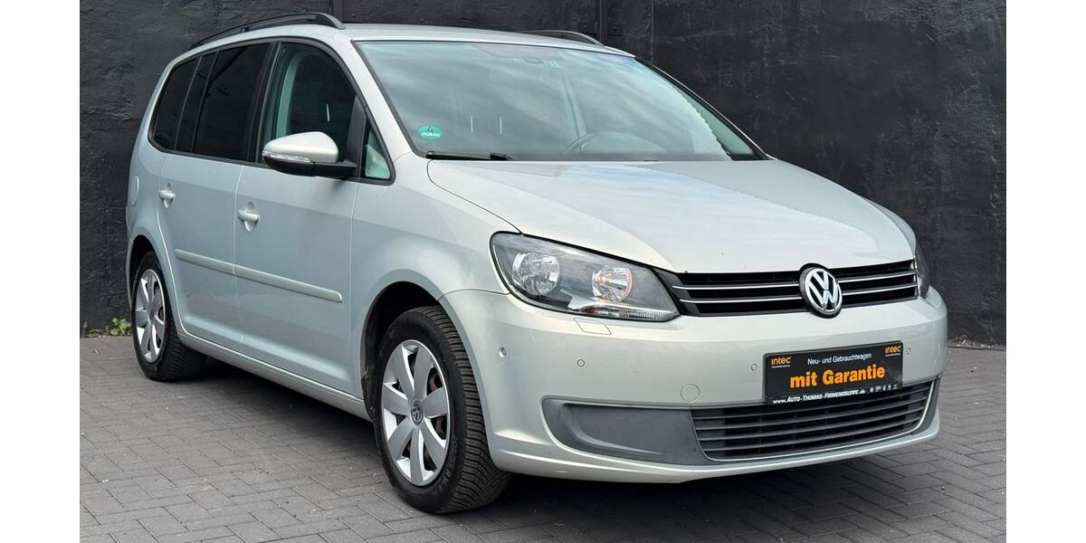 VW Touran 159.000 km 7.499 &euro; Euskirchen 53879